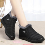 Women's high-top winter sneakers with faux fur collar and treaded sole