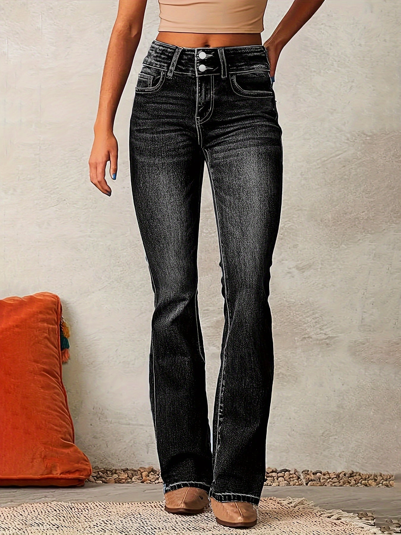 Women's high-rise flare jeans with button fly