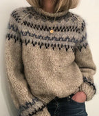 Women's geometric pattern jumper with a crew neck and long sleeves