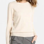 Women's classic crew neck sweater with long sleeves