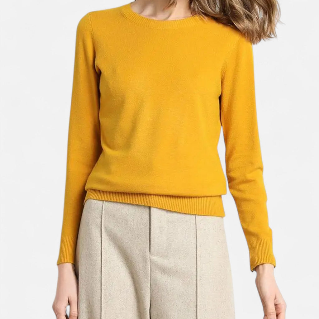 Women's classic crew neck sweater with long sleeves