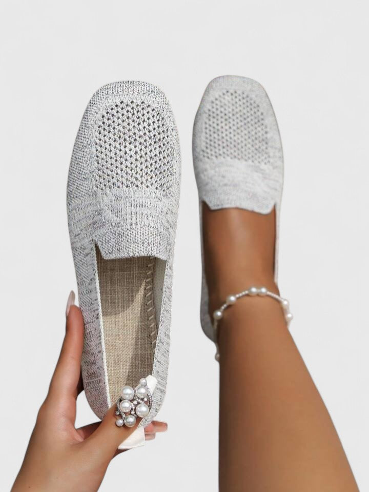 Women's textured round-toe slip-on flats with flat soles
