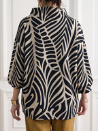 Women's abstract black and white high-neck sweatshirt with long sleeves