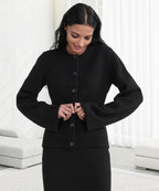 Women's crew neck cardigan with buttons, pockets and ribbed trims
