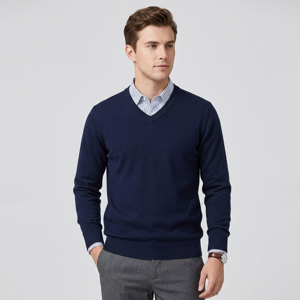 Men's V-neck fine knit jumper with long sleeves and ribbed trims