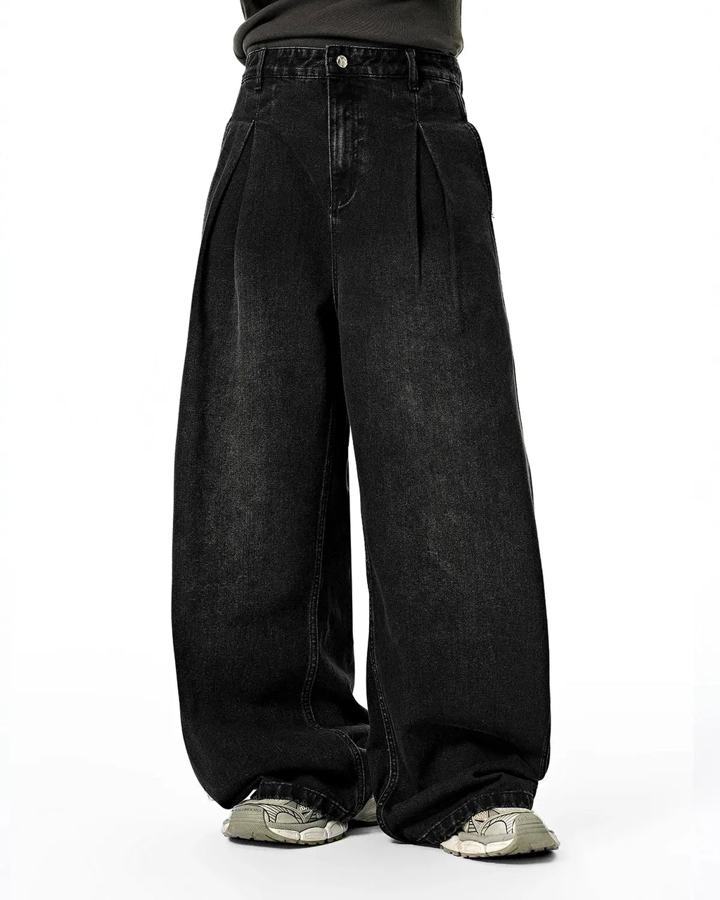 Super baggy acid washed jeans with pleated front and wide legs