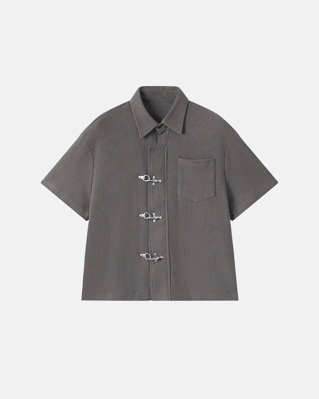 Men's dark gray waffle shirt with short sleeves and metal clasps