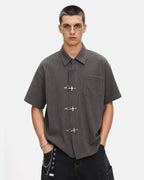 Men's dark gray waffle shirt with short sleeves and metal clasps