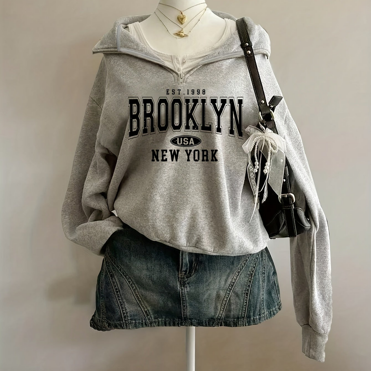 Women's hooded Brooklyn print zip hoodie with long sleeves
