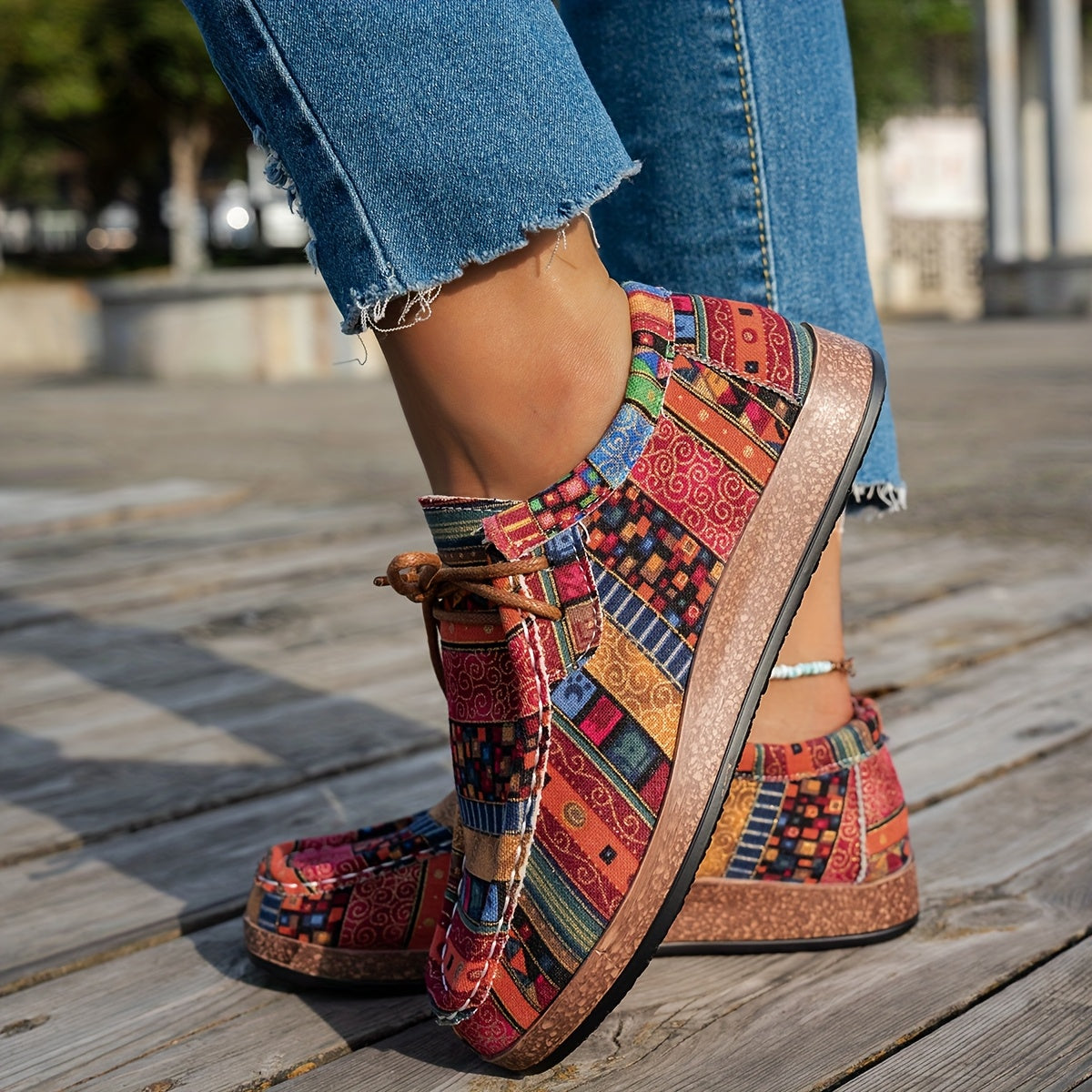 Women's multicolour patchwork sneakers with geometric panels