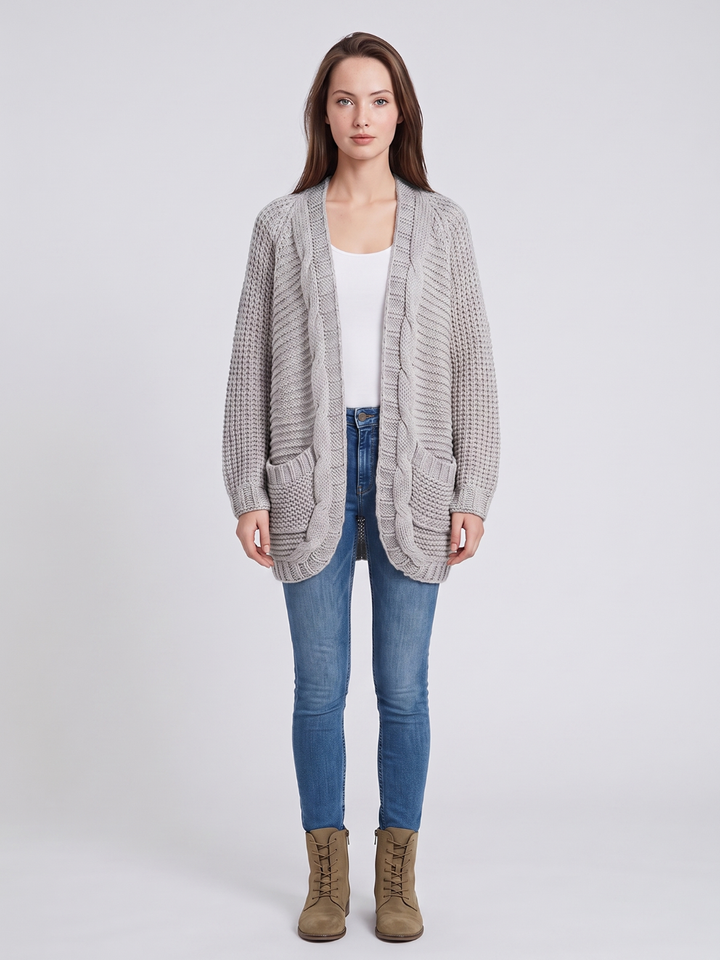Women's oversized cable knit cardigan with front pockets