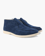 Suede loafers with moc stitching and contrasting light soles