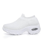 Women's ribbed slip-on sneakers with platform soles