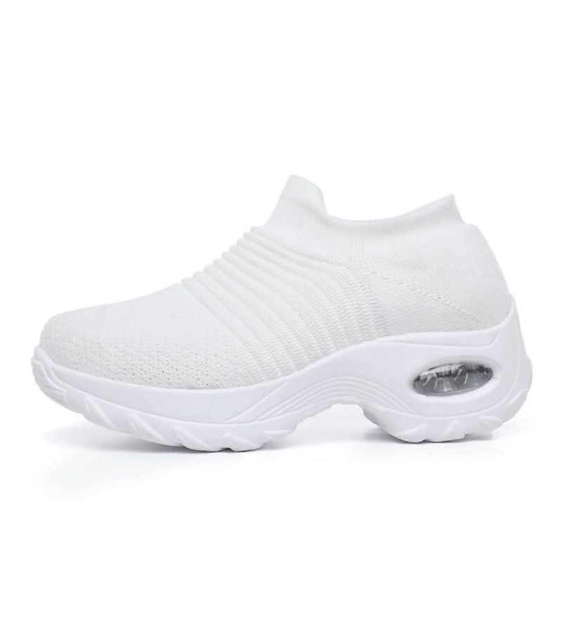 Women's ribbed slip-on sneakers with platform soles