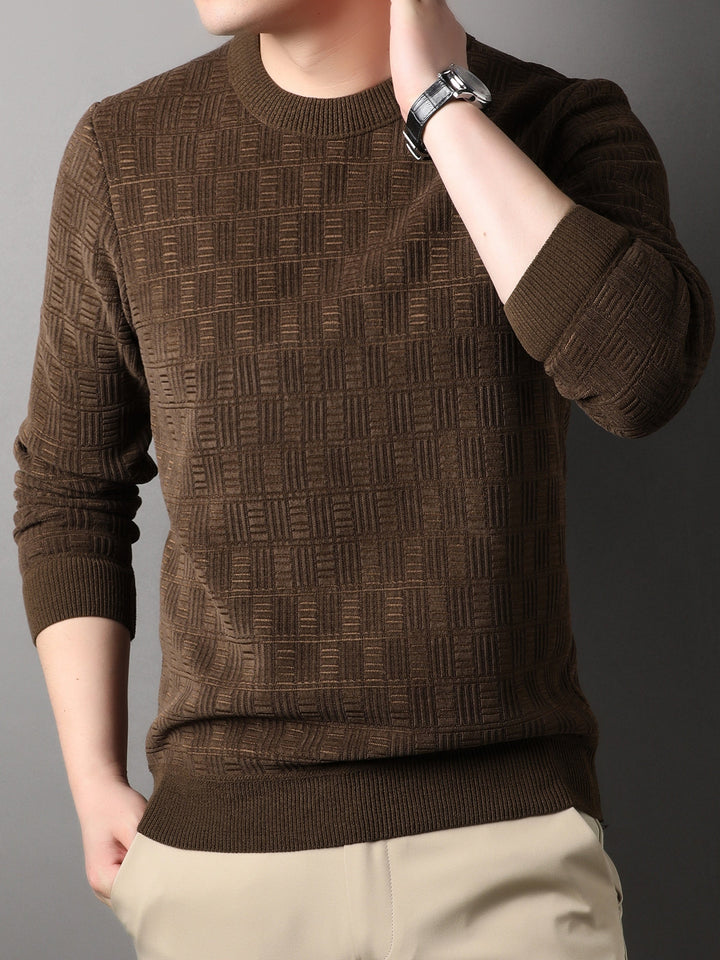 Men's textured crew neck jumper with long sleeves