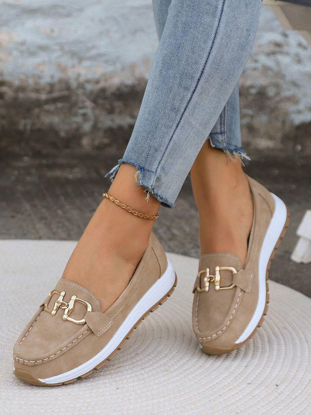 Women's loafers with gold chain detail and thick sole