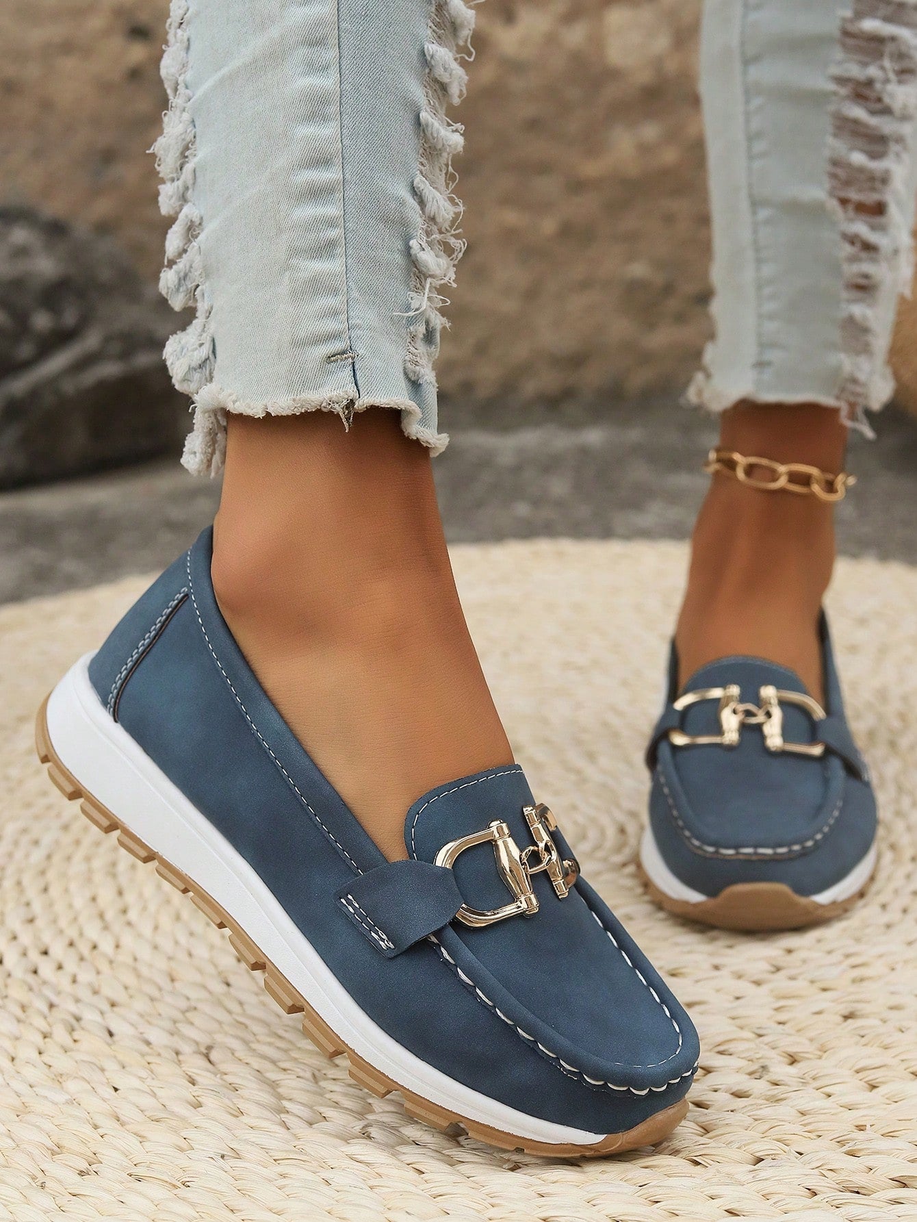 Women's loafers with gold chain detail and thick sole