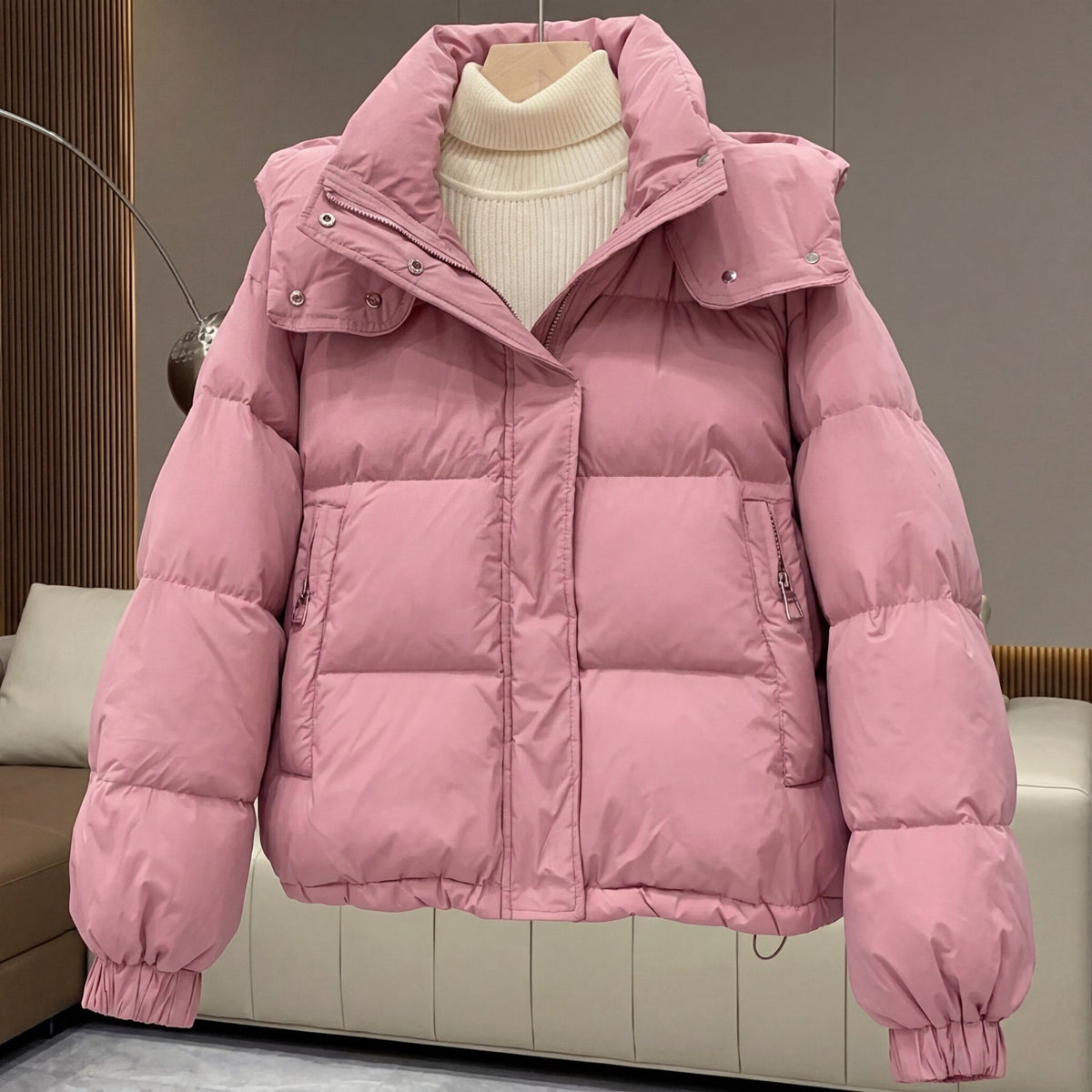 Women's quilted cropped puffer jacket with high collar and long sleeves