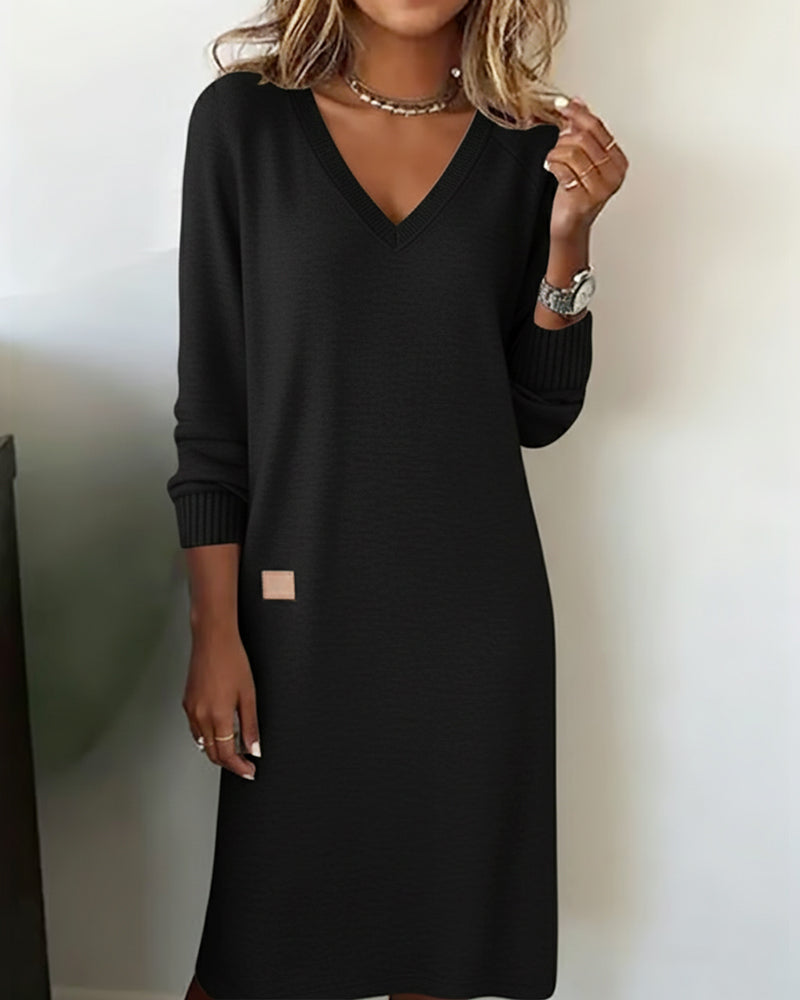 Women's long sleeve V-neck sweater midi dress with ribbed cuffs