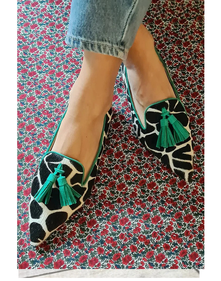Women's pointed animal print loafers with coloured tassels