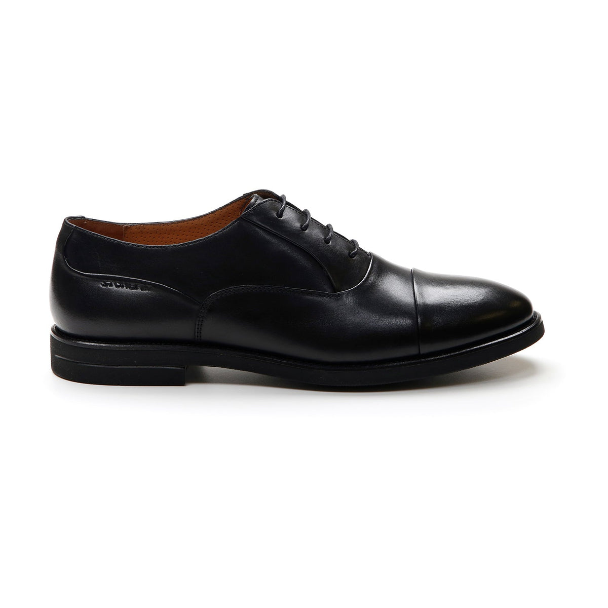 Men's black lace-up Oxford shoe with almond toe and low heel