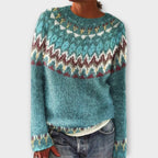 Women's patterned knit jumper with round neckline and long sleeves