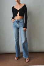 Women's black ribbed cropped cardigan with V-neckline and long sleeves