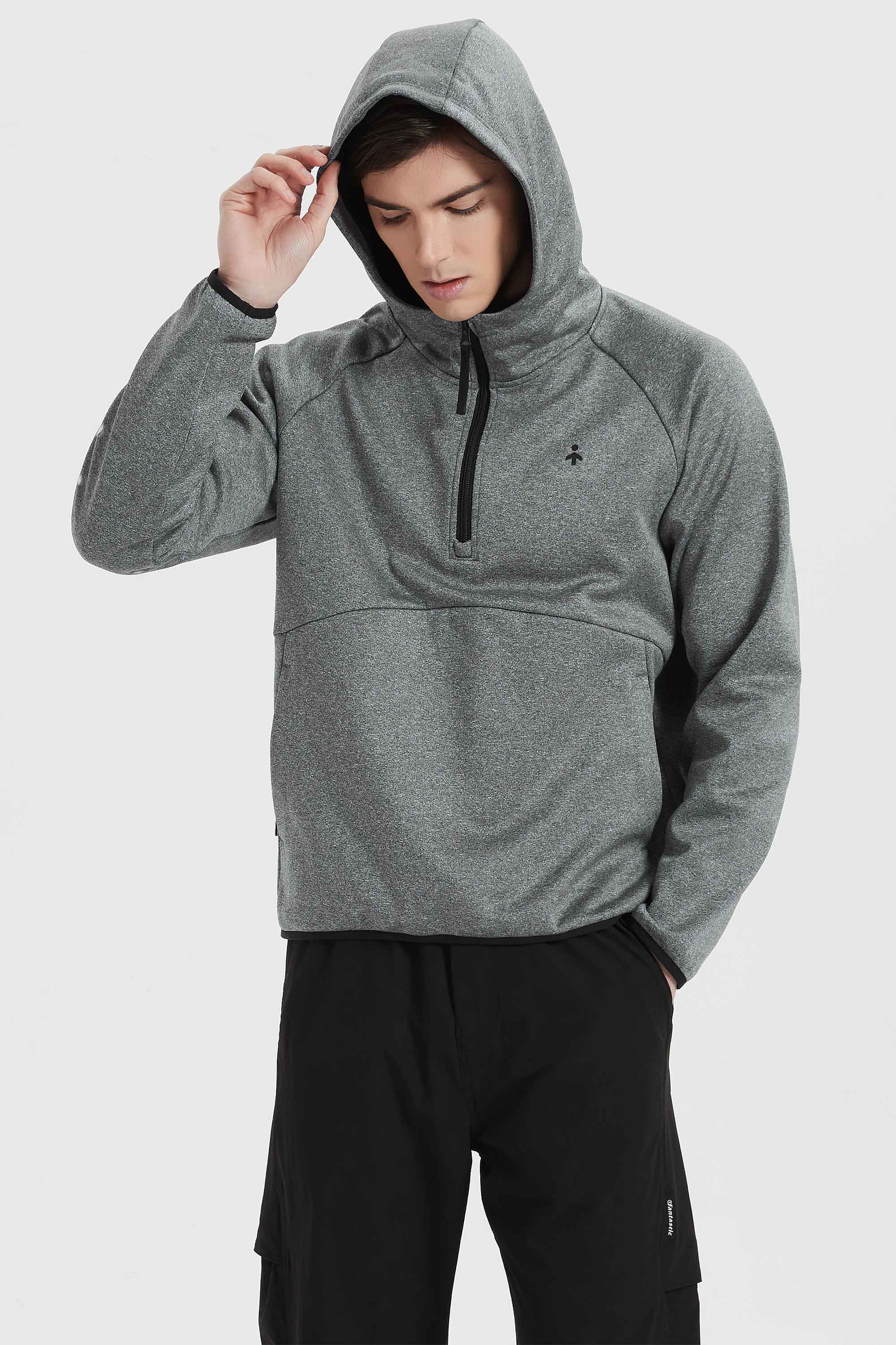 Men's half-zip hooded sweatshirt with long sleeves and kangaroo pocket