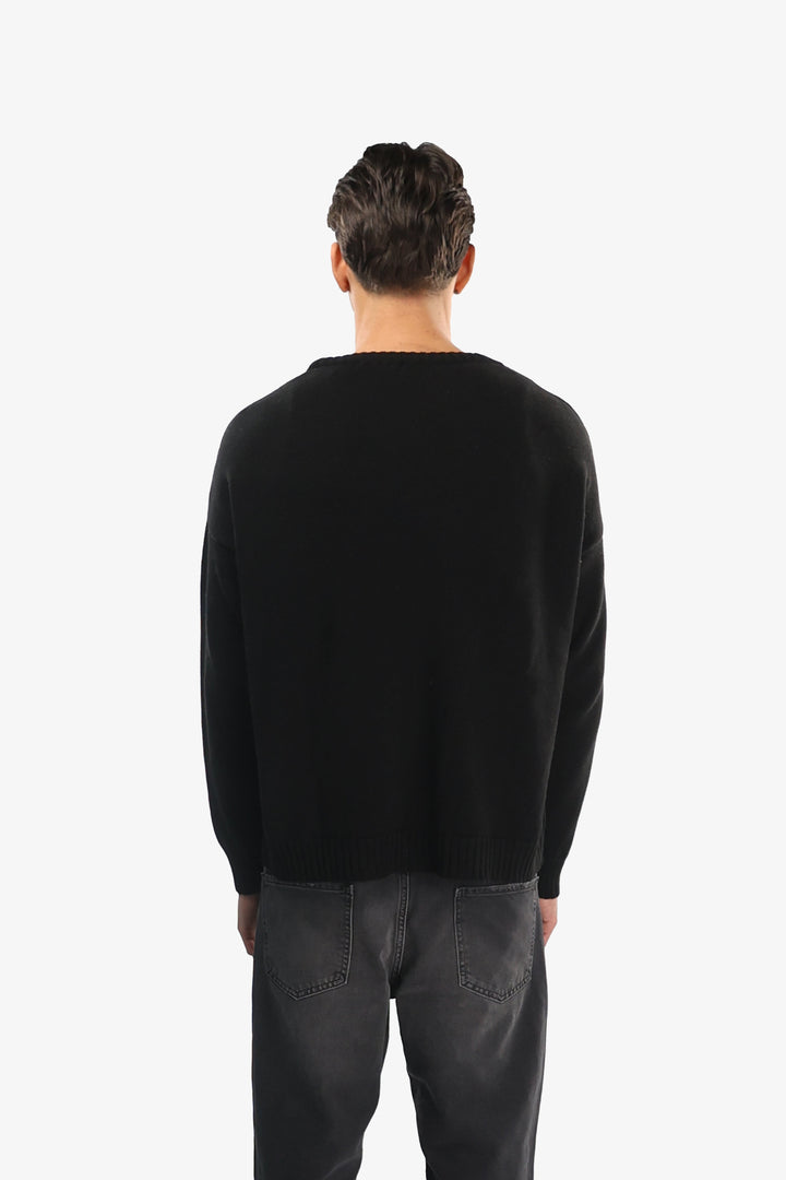 Men's black plain knit sweater with crew neck and ribbed trims