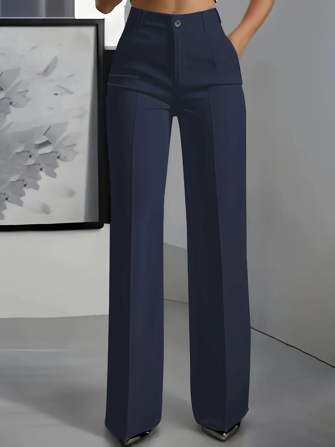 Women's high-waisted wide-leg trousers with front pleats
