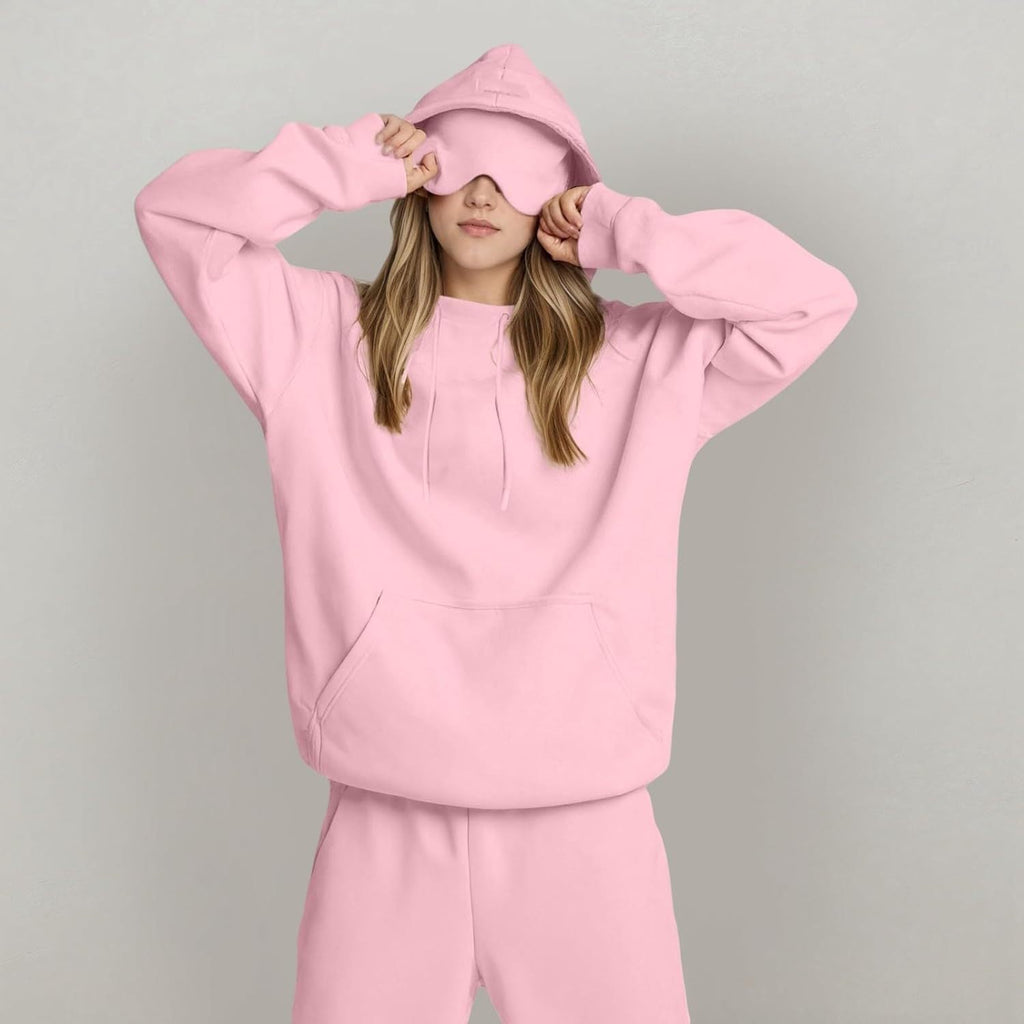 Women's hooded sweatshirt and jogger set with long sleeves and front pocket