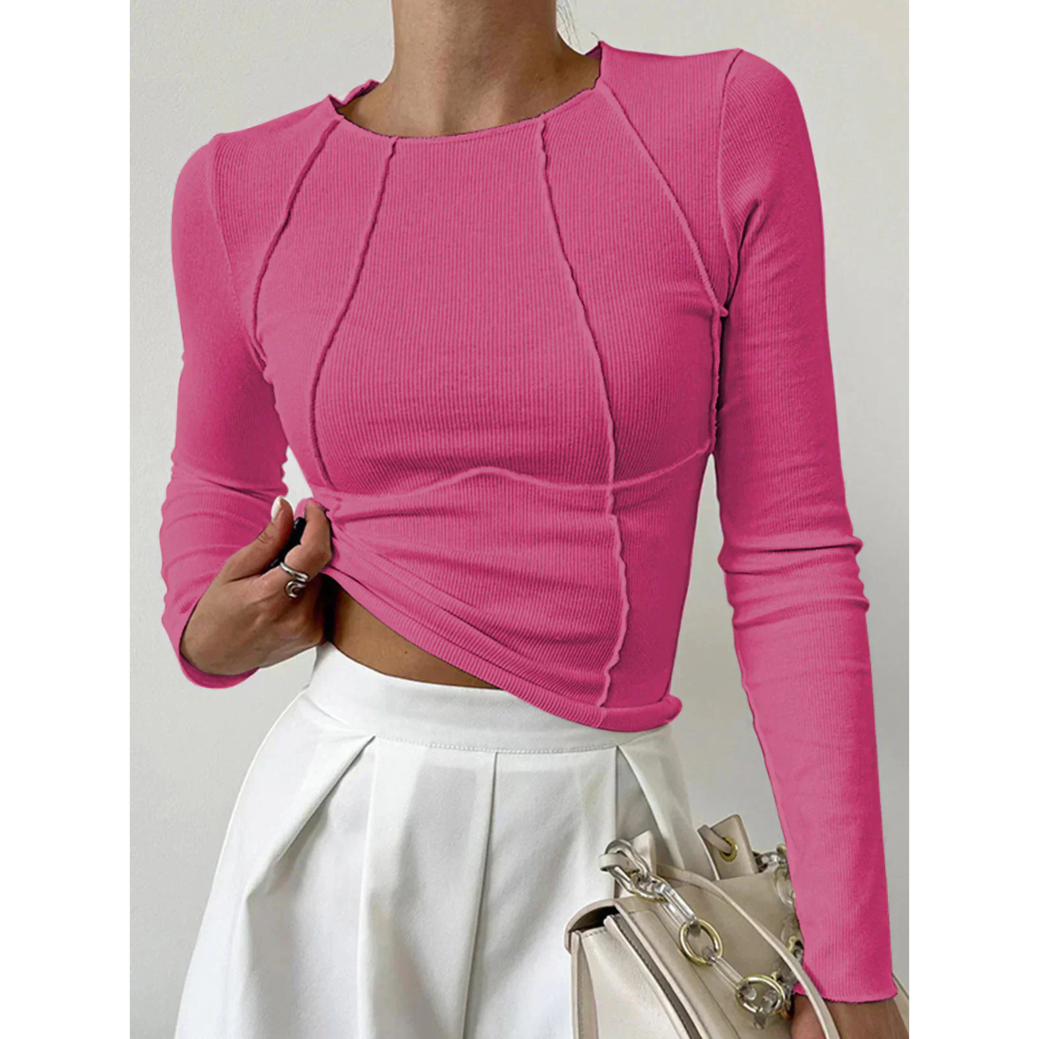 Women's fitted ribbed long-sleeve top with round neckline