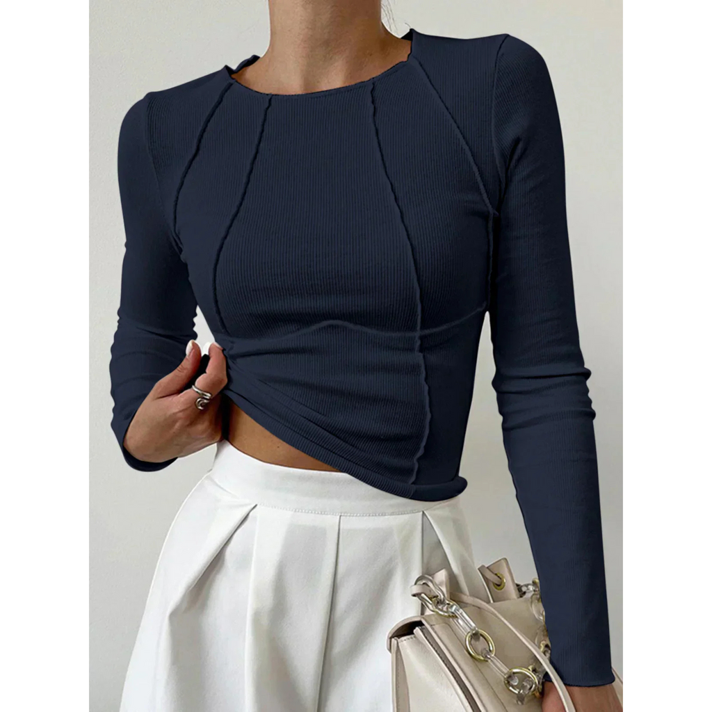 Women's fitted ribbed long-sleeve top with round neckline