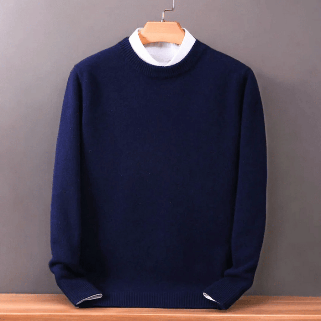 Men's oversized plain crew-neck sweater with ribbed trims