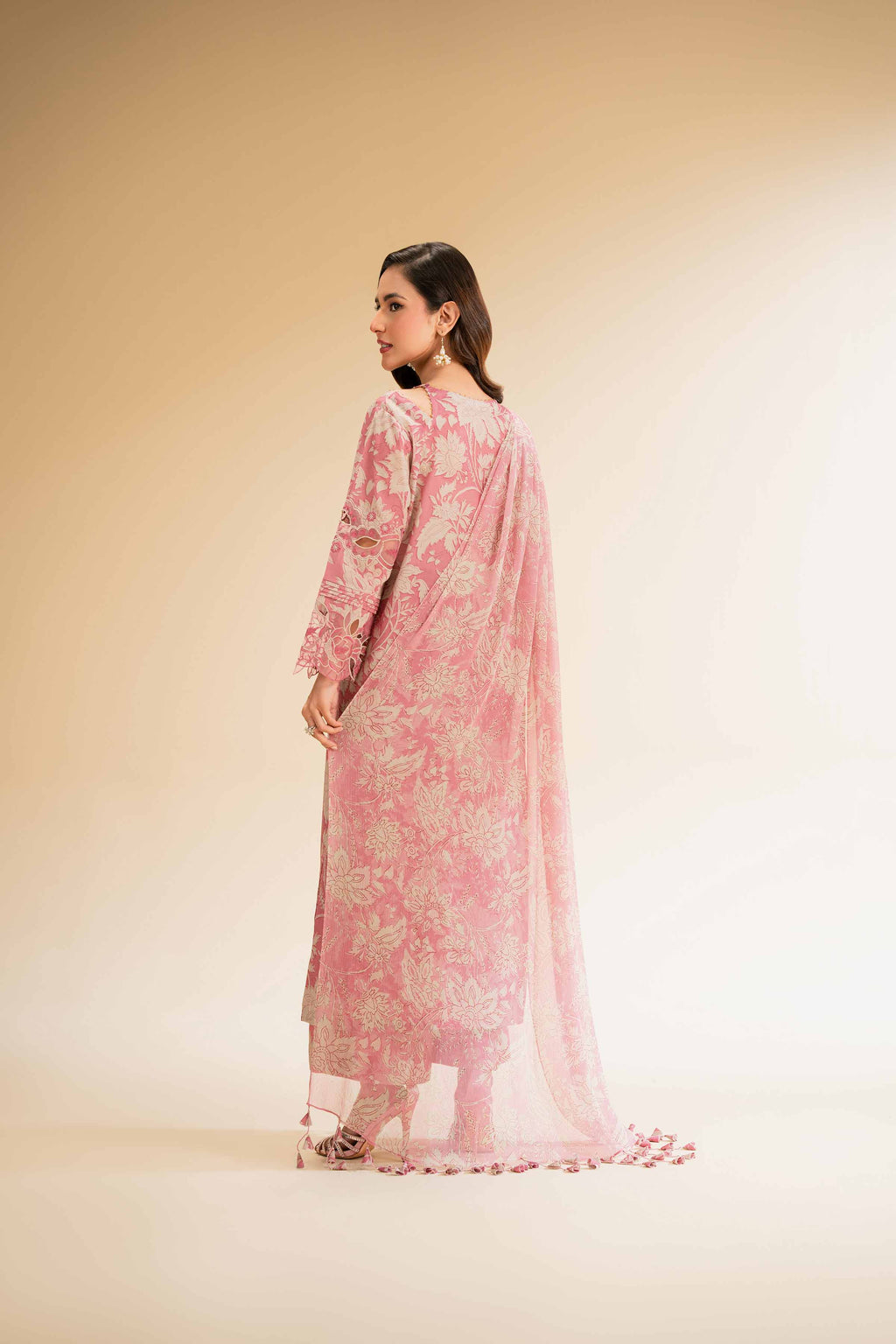 Women's pink floral three-piece suit with long sleeve tunic and scarf