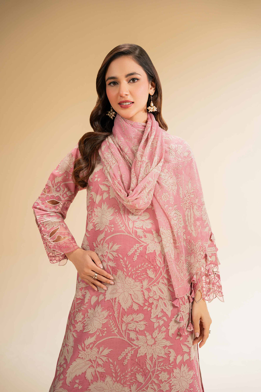 Women's pink floral three-piece suit with long sleeve tunic and scarf