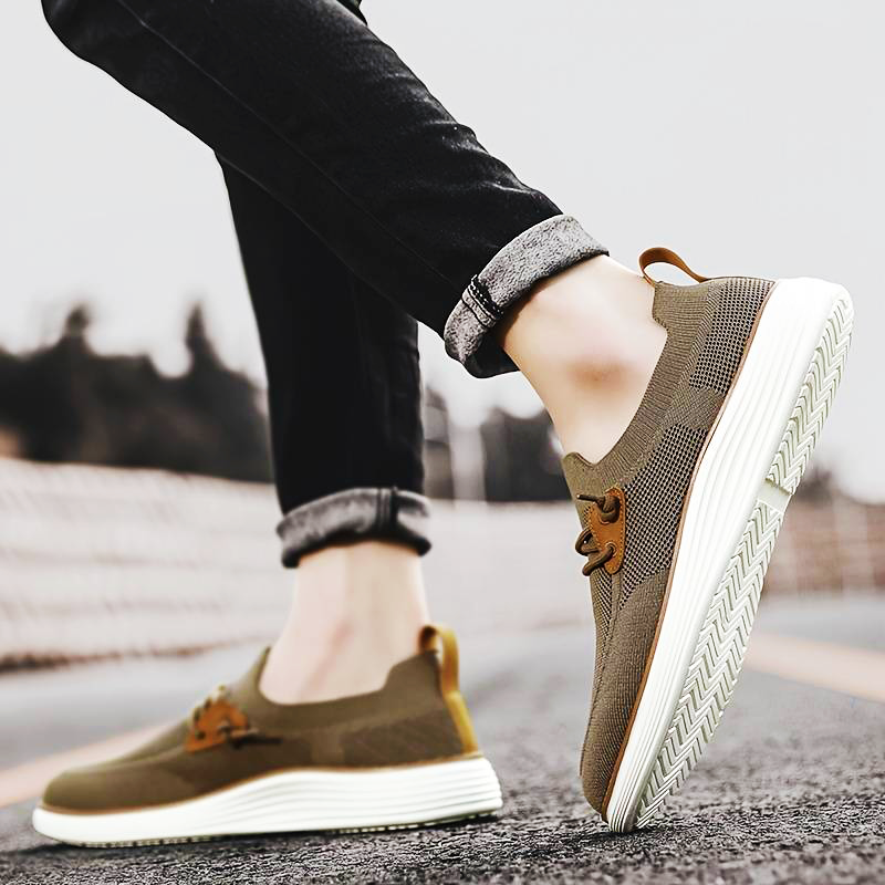 Men's plain slip-on loafers with round toes