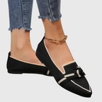 Women's pointed-toe loafers with knotted vamp strap and flat sole