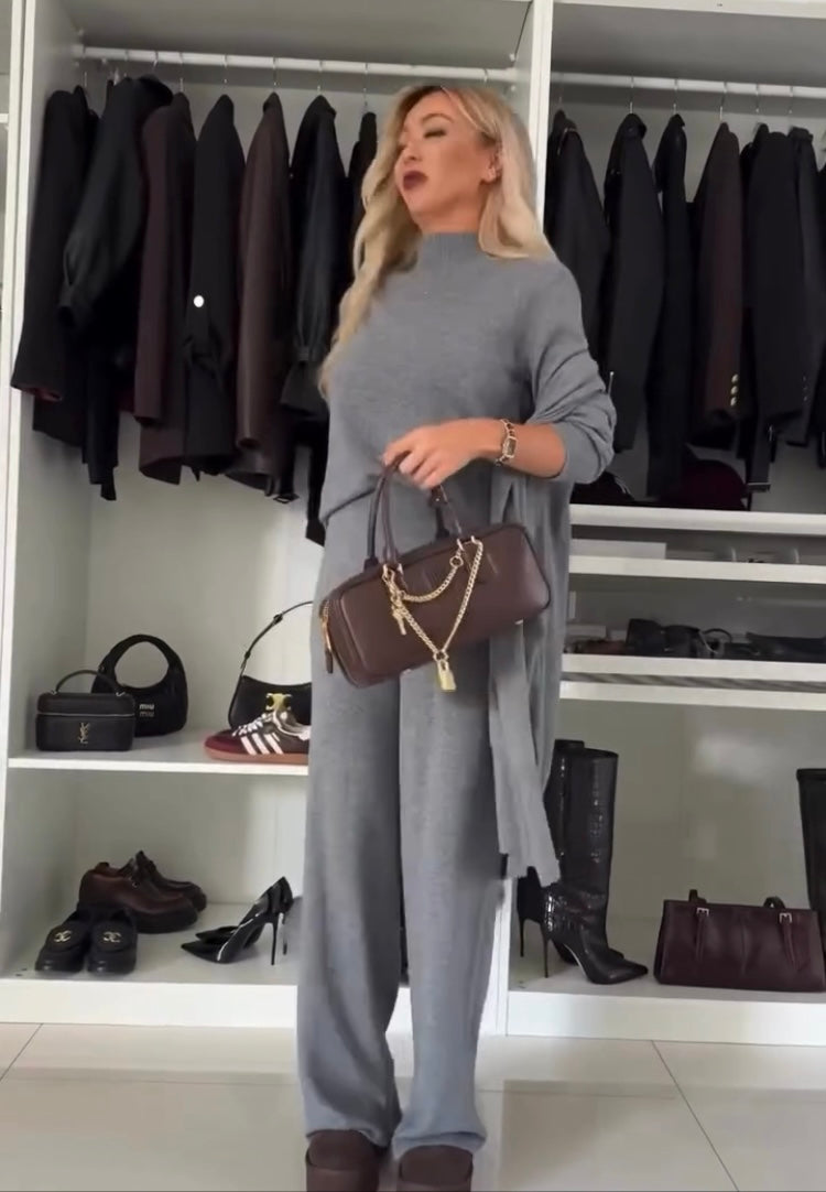 Women's short sleeve knit top and wide-leg trousers set