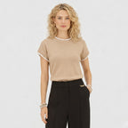 Women's short-sleeve knitted jumper with contrast scalloped trim