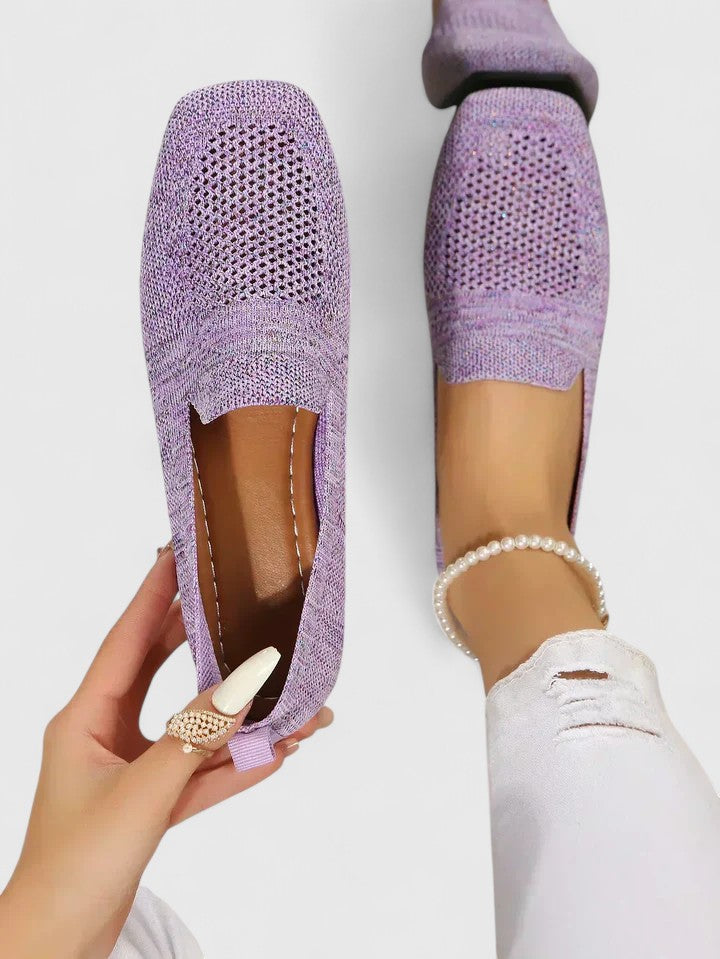 Women's textured round-toe slip-on flats with flat soles