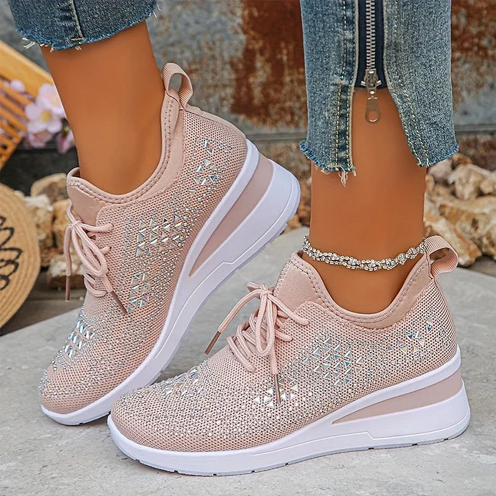 Women's knit-look lace-up sneakers with round toes and platform soles