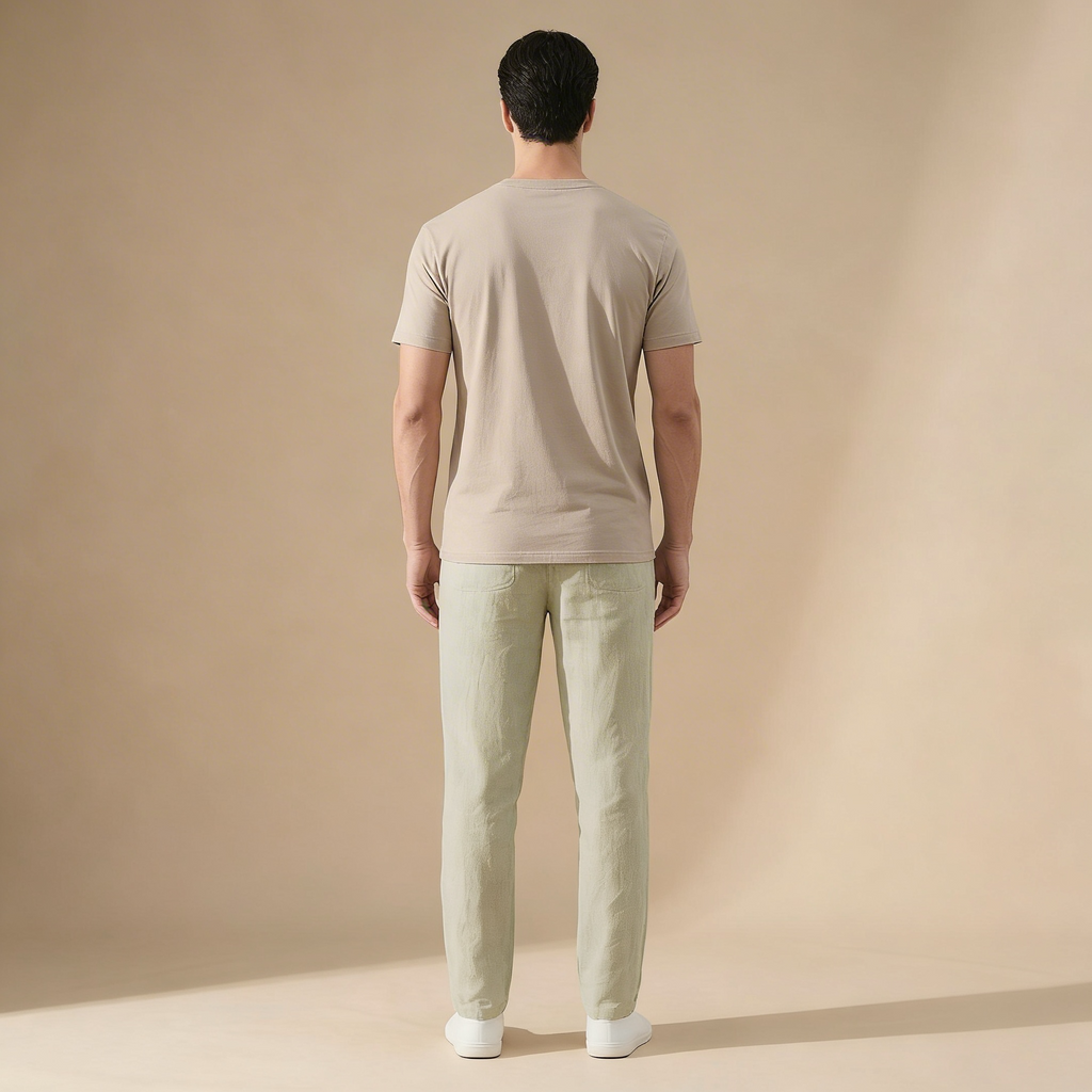 Men's regular fit trousers with an elastic drawstring waist and tapered legs