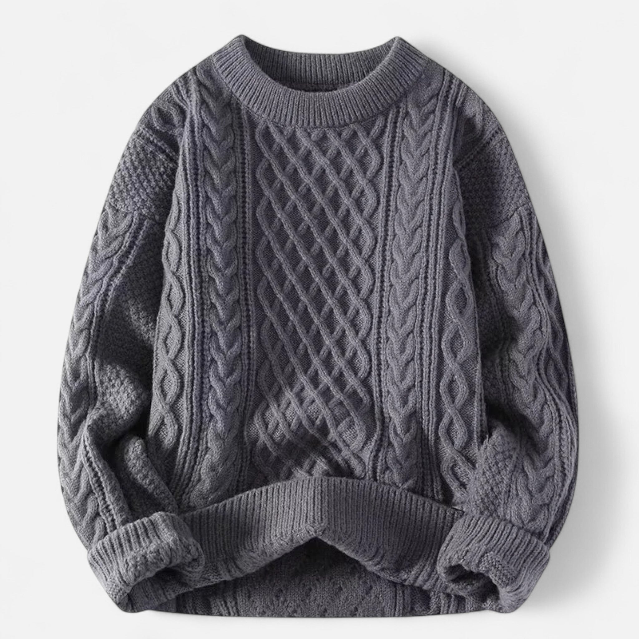 Men's cable knit crew neck sweater with long sleeves