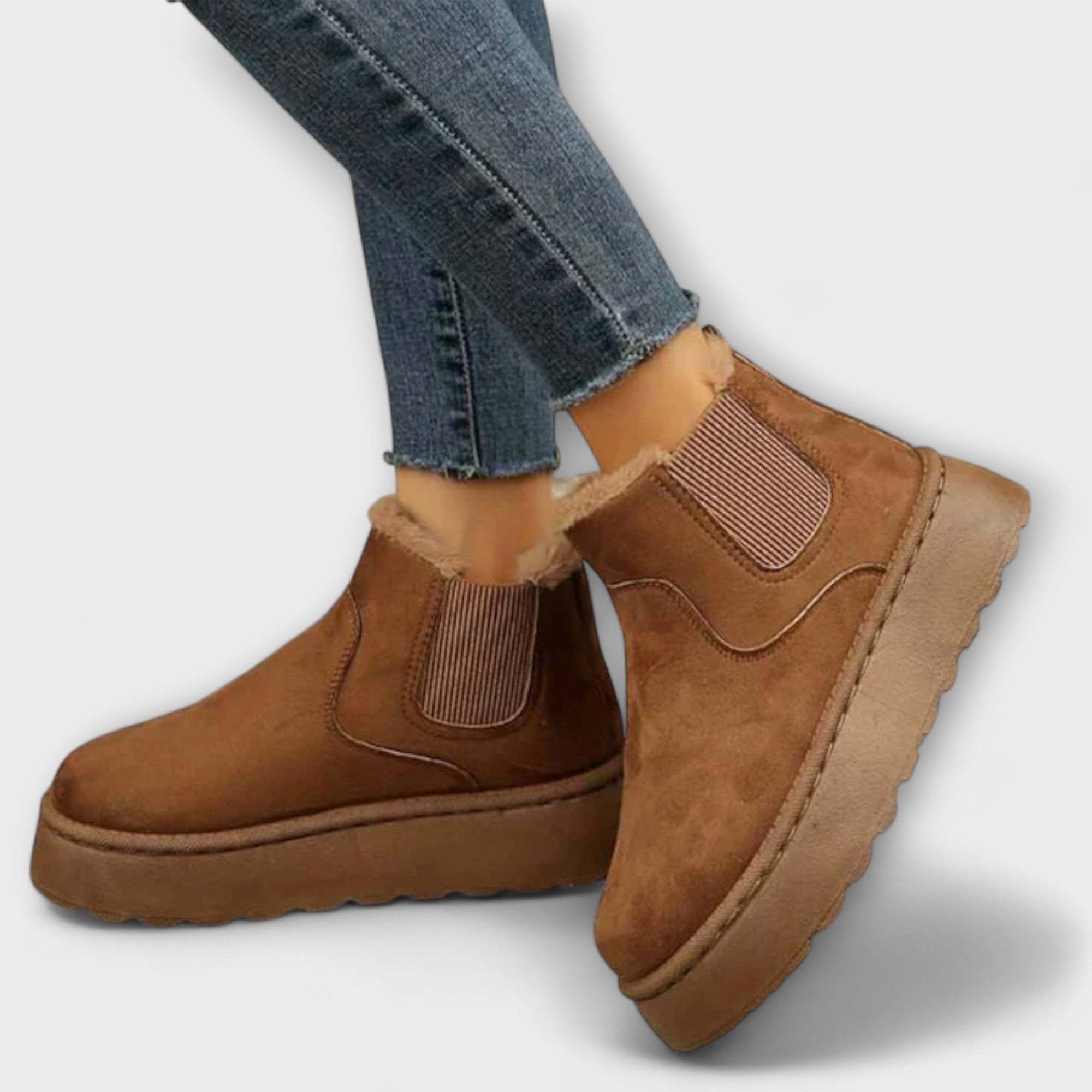 Chelsea ankle boots with elastic side panels and platform soles
