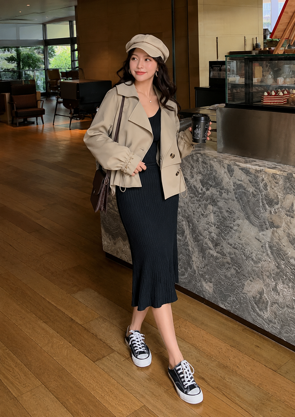 Women's light beige short trench coat with lapel collar and long sleeves