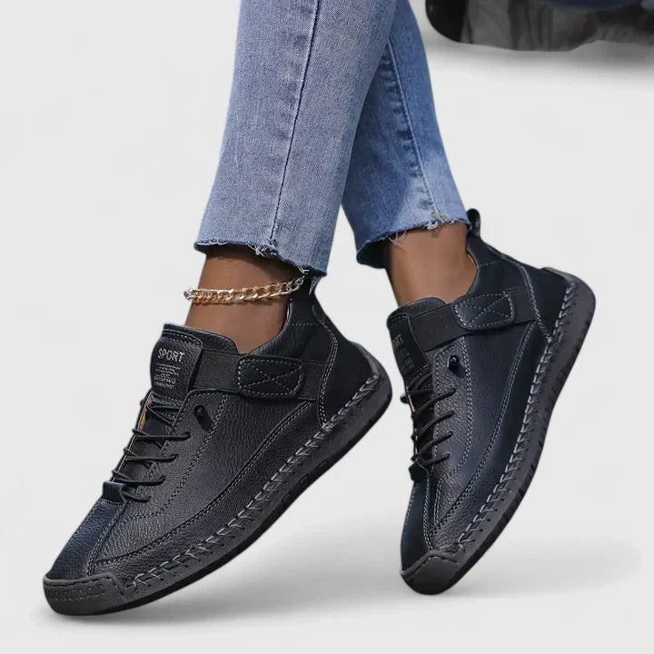 Women's strap sneakers with lace-up fronts and stitched soles