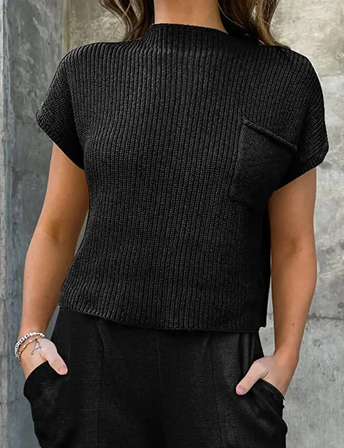 Women's ribbed knit short-sleeve top with chest pocket