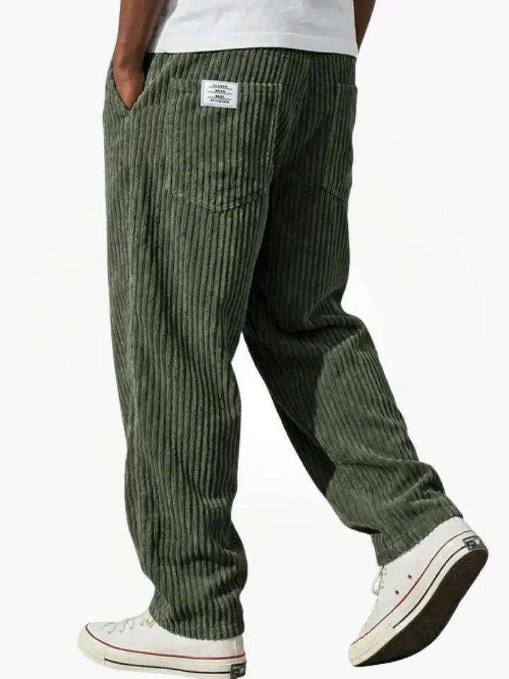 Men's straight-leg corduroy trousers with ribbed texture and pockets