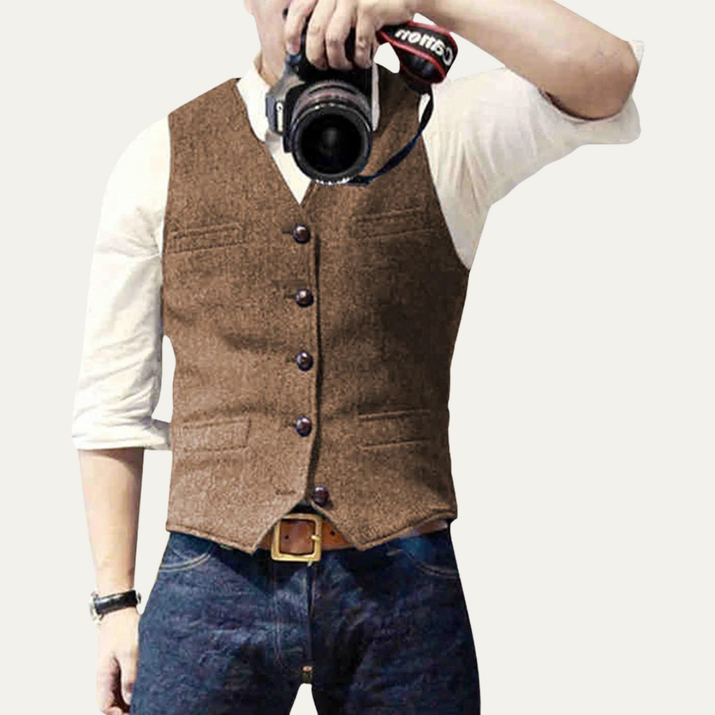 Men's sleeveless textured vest with V-neckline, buttons and front welt pockets